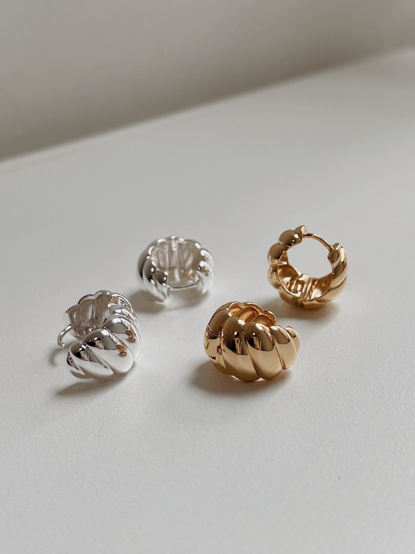 Fashionable bold gold and silver hoop earrings - women’s accessories