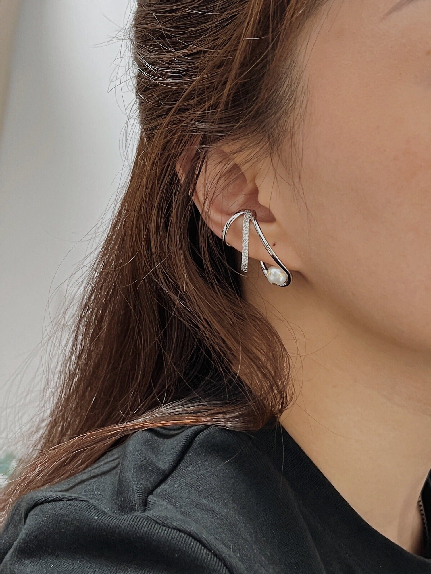 Athena Pearl Earlobe Cuff Earrings Non Pierced Earrings – Aurous