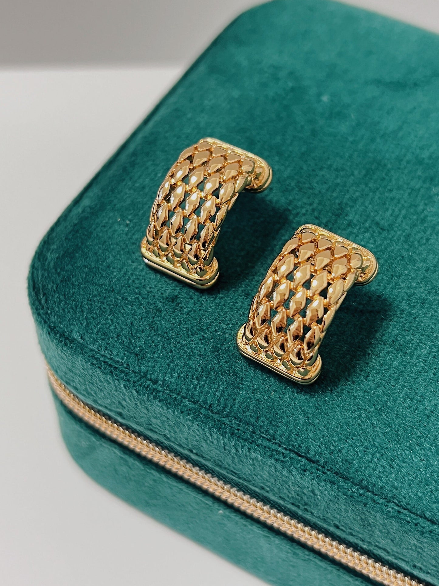 Gold Chunky Weave Dome Stud Earrings, Statement Stud Earrings, Vintage Monet Half Hoop, Minimalist Gold Woven Studs, Retro C Hoop Earrings