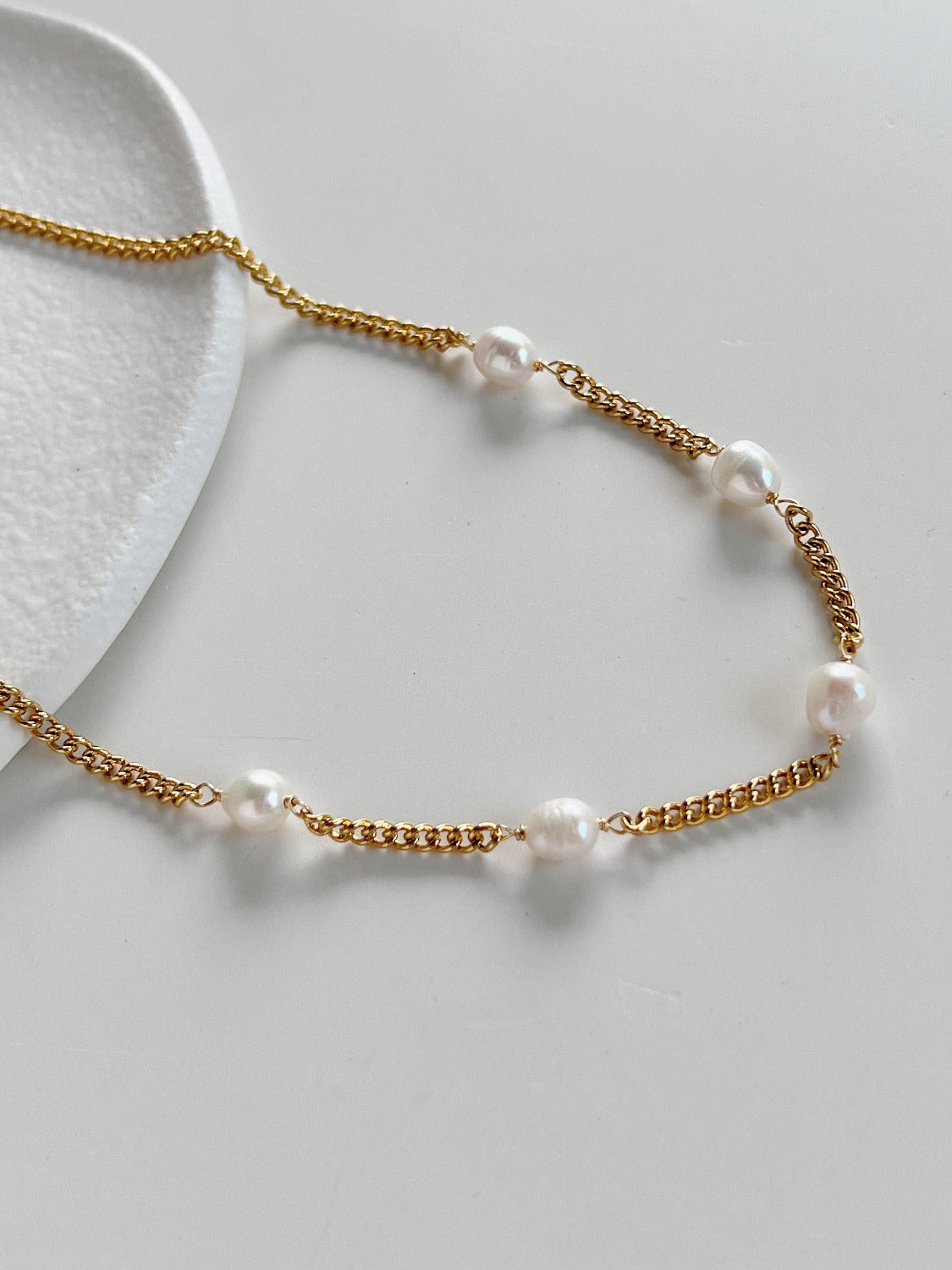 Freshwater Pearl Choker Chain Necklace, Layering Necklace, Vintage French Pendant Necklace, Gold Pearl Necklace, Multi Pearl Choker Necklace