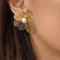 Chloe Bloom Pearl Earrings