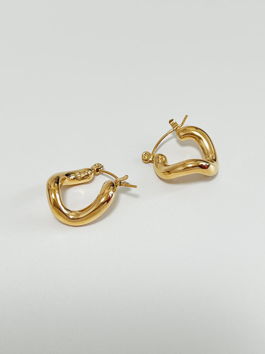 Myla Wavy Hoop Earrings