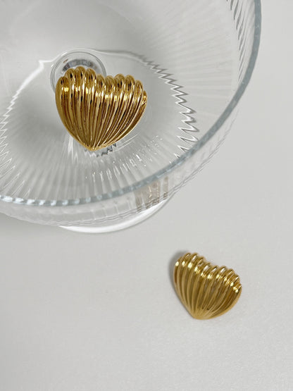 Amour Heart Earrings