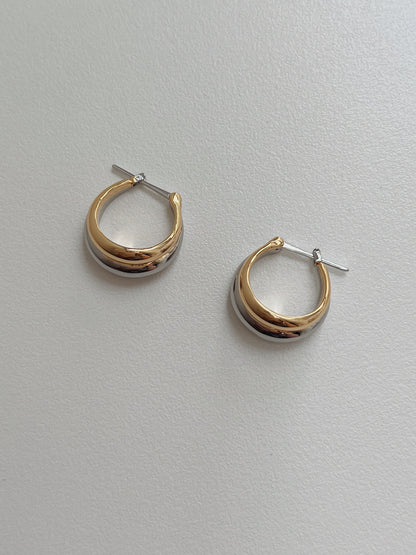 Kim Minimalist Two Tone Hoops