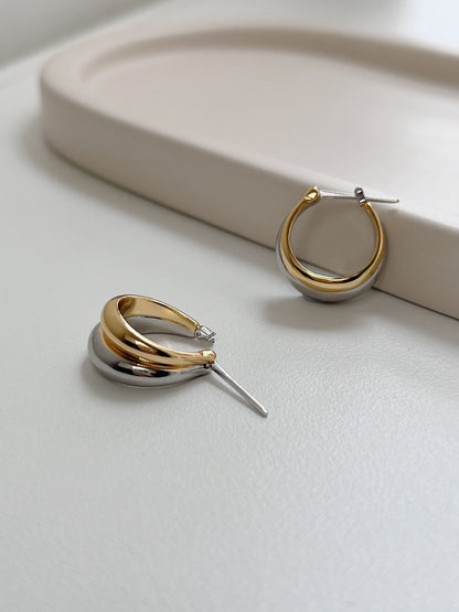 Kim Minimalist Two Tone Hoops