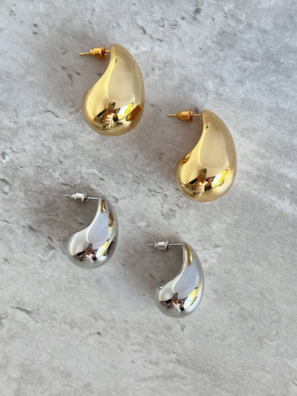 Gold Chunky Tear Drop Dome Stud Earrings, Statement Gold Earrings, Bold Pear Stud Earrings, Water Drop Dome Earrings, Minimal Oversize Studs