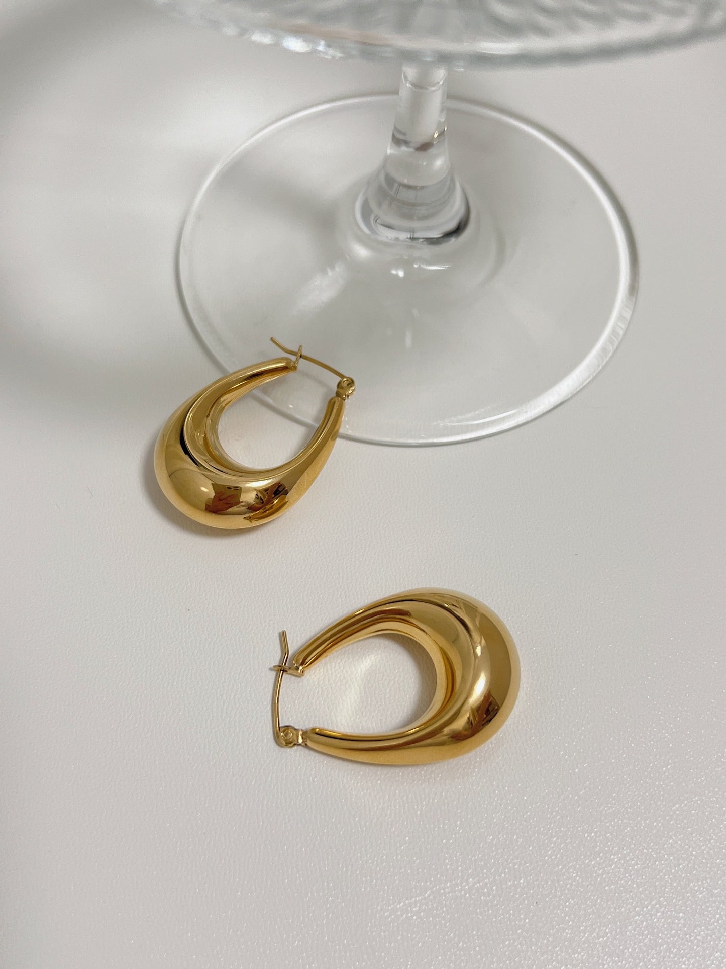 Milica Oval Hoop Earrings