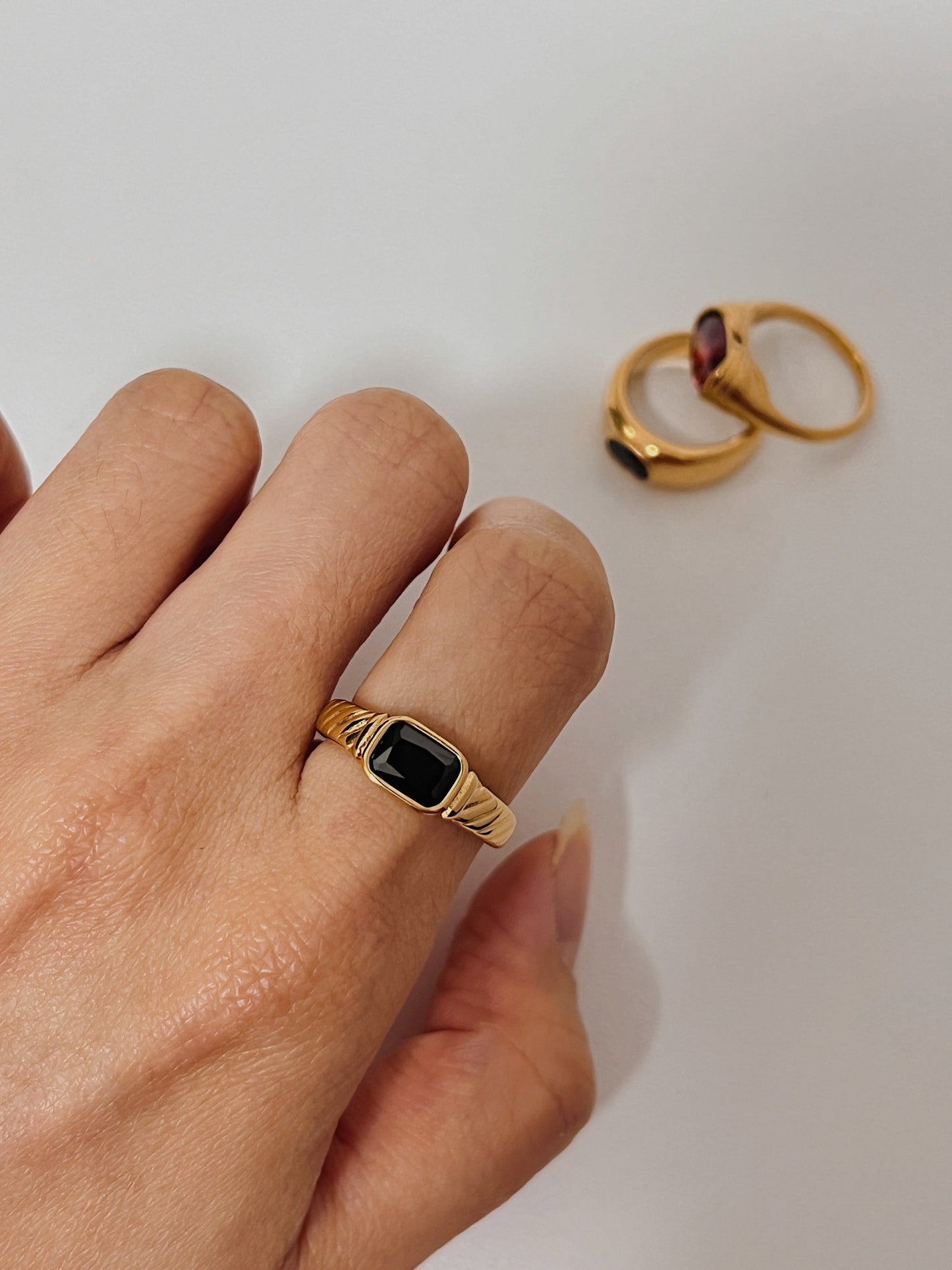 Black Agate Ring, Ruby Ring, Black Stone Ring, 18k Gold Stacking Ring, Black Onyx Ring, Gemstone Ring, Chunky Gold Ring, Gold Statement Ring, agate dome ring