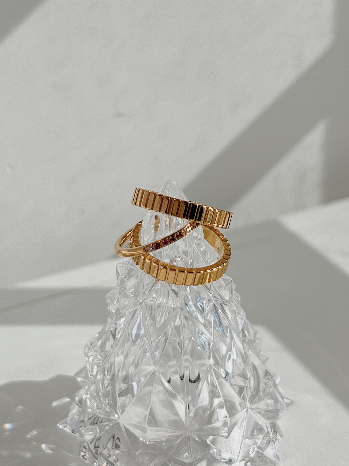 18K Gold Ribbed Band Ring, Minimalist Pave Ring, Dainty Gold Ring, Colorful Gemstone Ring, Stacking Ring, CZ Pinky Ring, Slim Ribbed Ring