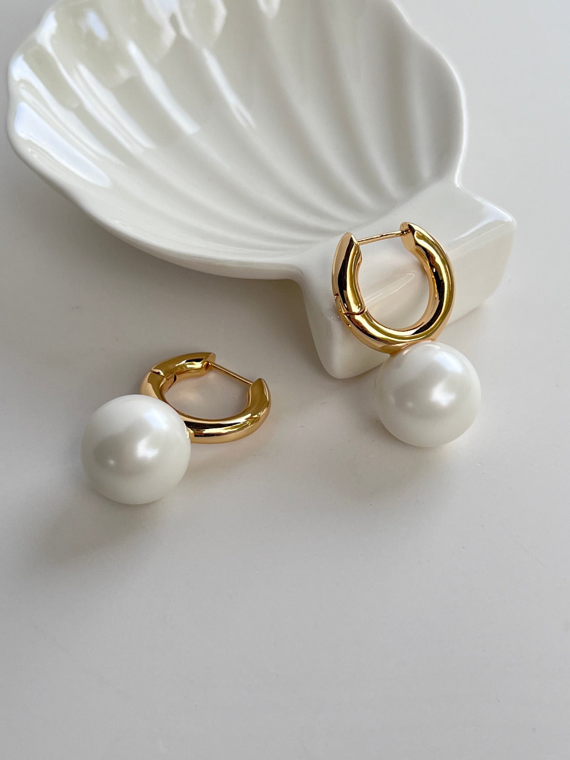 18K Gold Dangle Pearl Earrings, Chunky Pearl Vintage Drop Earrings, Gold Hoop Earrings, Statement Pearl Earrings, Handmade Pearl Earrings