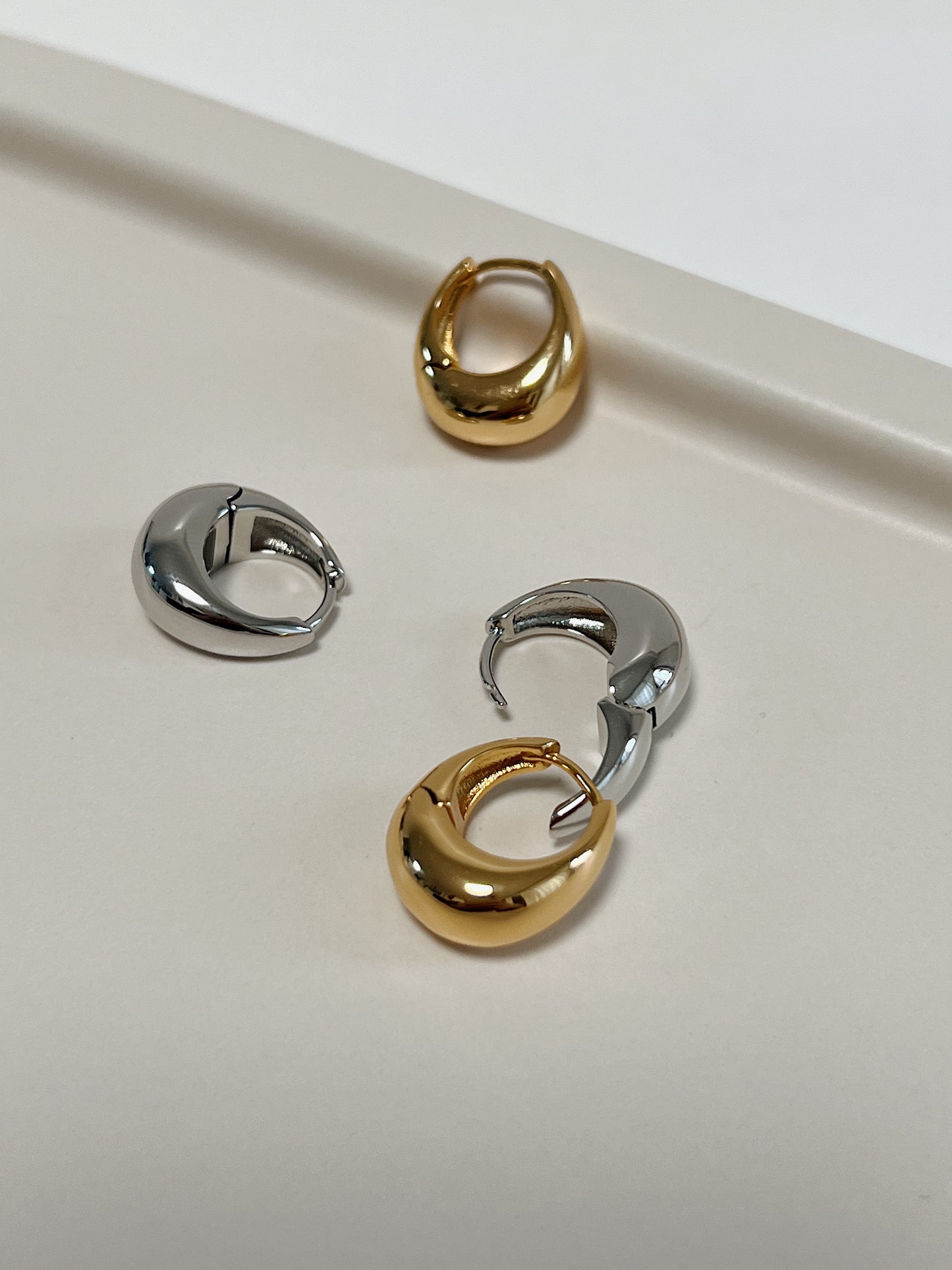 Zella Minimalist Hoop Earrings