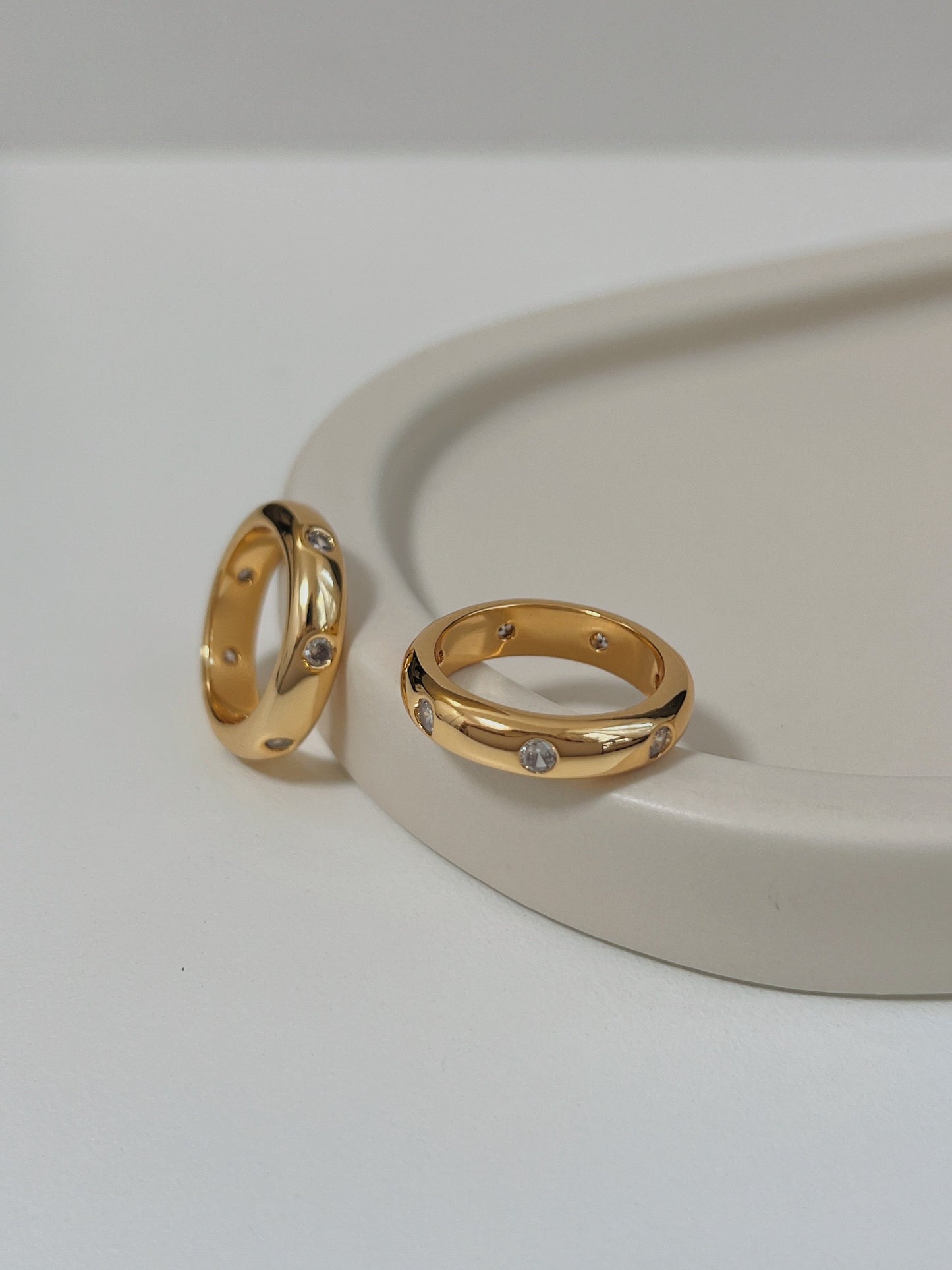 Hand set 5A cubic zirconia gold band by Aurous Atelier Canada trend