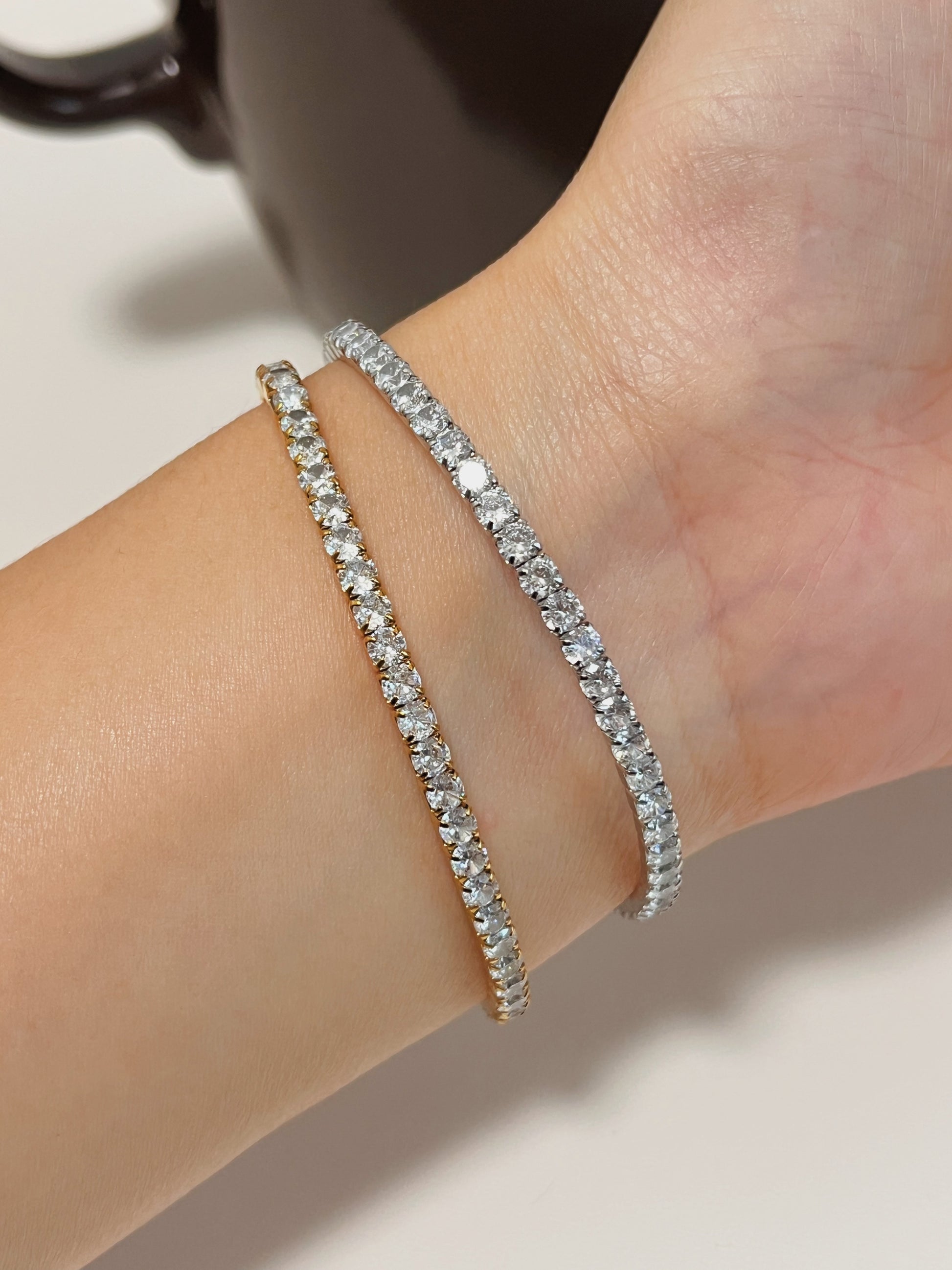 High-resolution studio light photograph of the Elastic Tennis Bracelet, highlighting the 3mm setting.