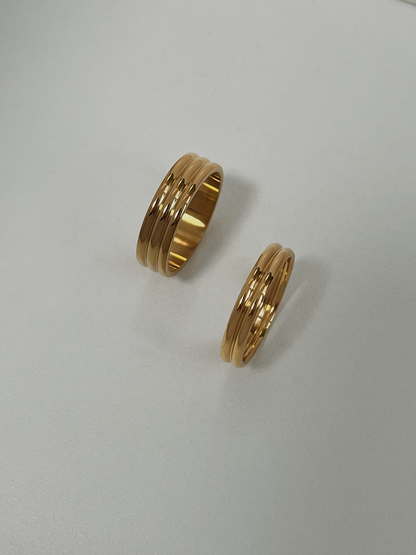 Tarnish resistant 18k gold pvd fluted band Aurous Atelier