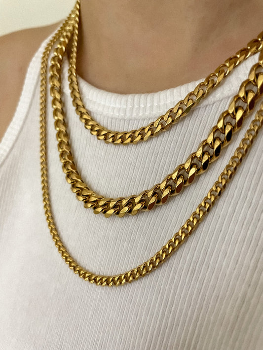 Sandra Curb Chain Necklace