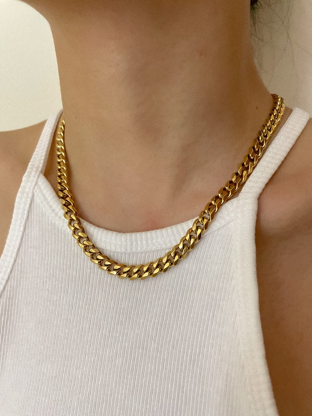 Sandra Curb Chain Necklace