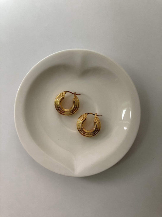 Cassie Ridge Hoop Earrings-Aurous Atelier-18k gold earrings,chunky earrings,chunky hoops earrings,gold earring,gold earrings,gold hoop earrings,gold hoops,gold ridge hoops,ridge earrings,vintage earrings