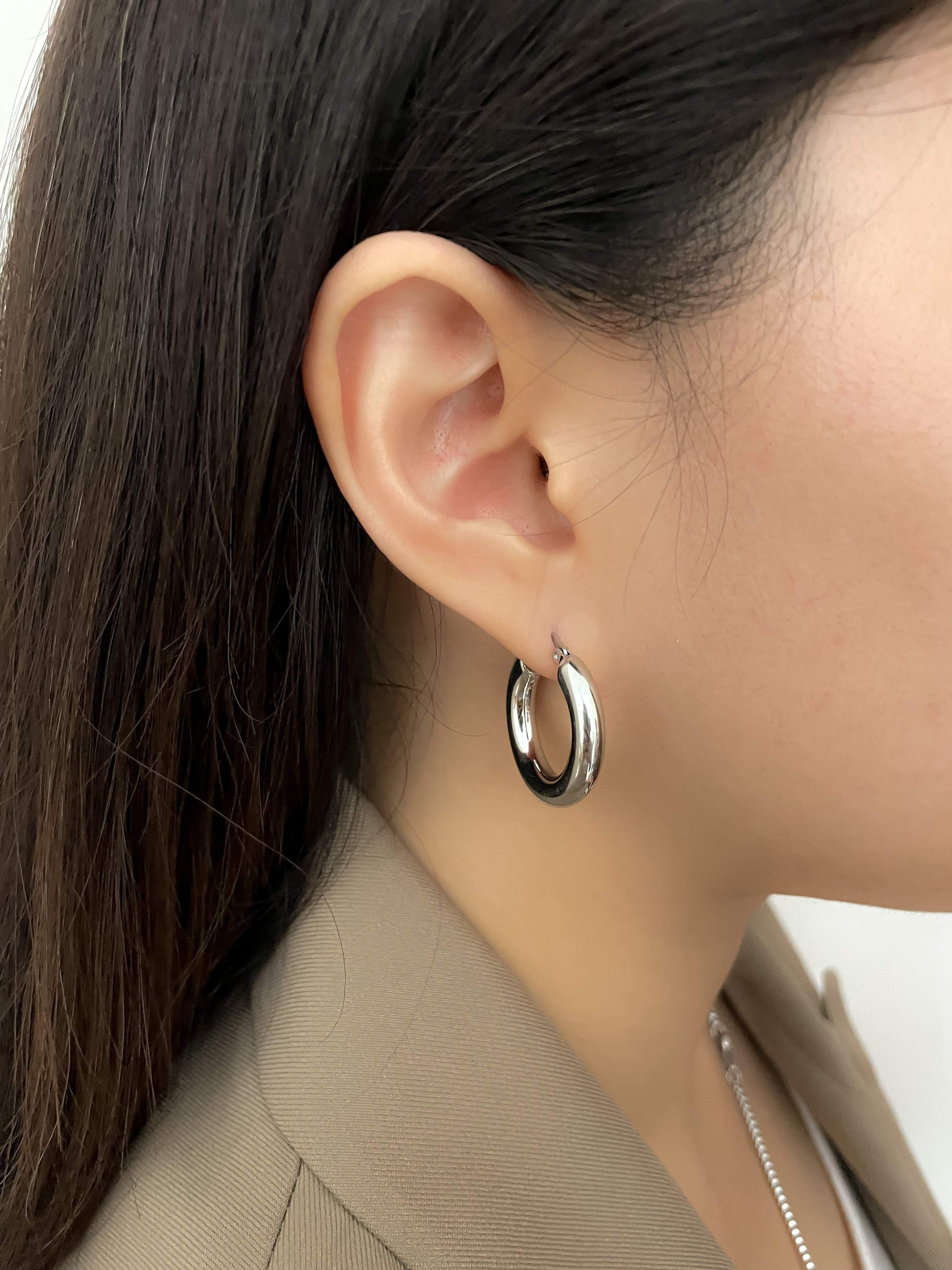 Alexa Bold Hoop Earrings - Simple Minimal Hoops for Everyday Silver / 25mm