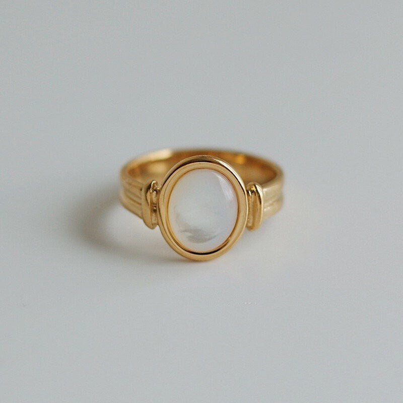 Minimalist 18k gold pvd stainless steel ring UK summer trend