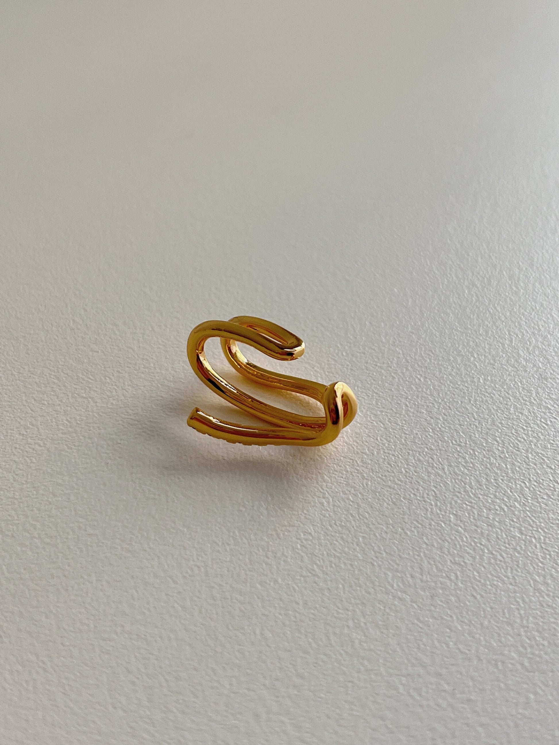 Top-down view of Heidi waterproof cuff.