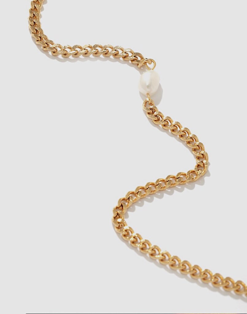 Baroque Pearl Chain Necklace, Pearl Curb Chain Necklace, Parisian Pearl Pendant Necklace, Gold Pearl Necklace, Minimalist Layering Necklace