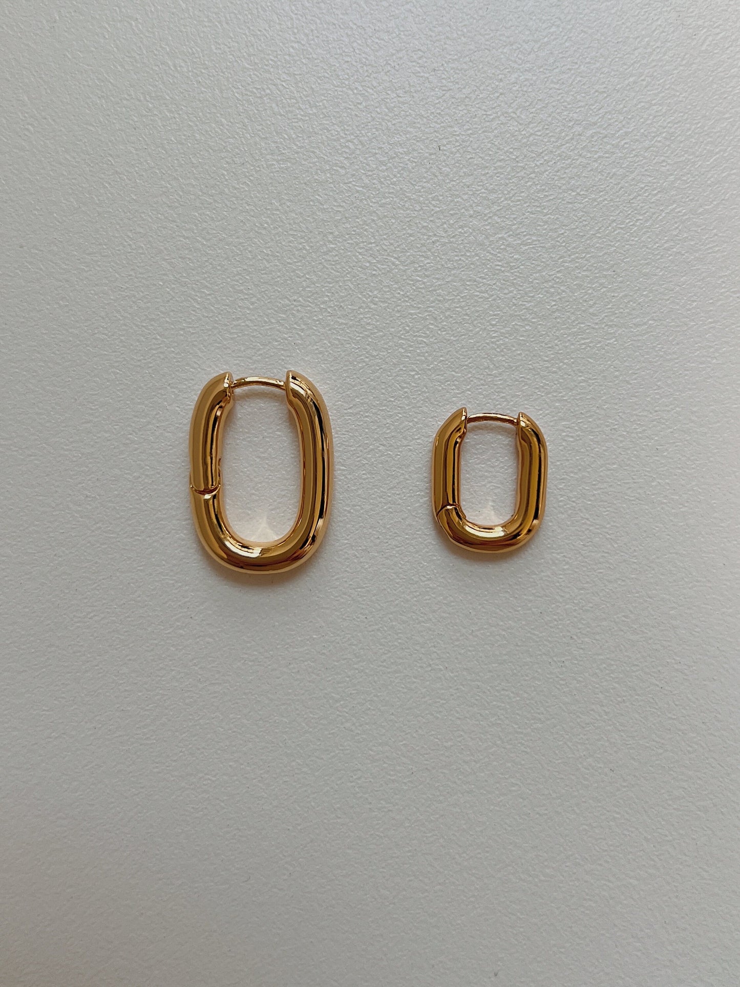 Mini Rectangle Hoop Earrings, 18K Gold Chunky Rectangle Hoops, Statement Rectangular Earrings, Minimalist Thick Oblong Huggie Hoop Earrings