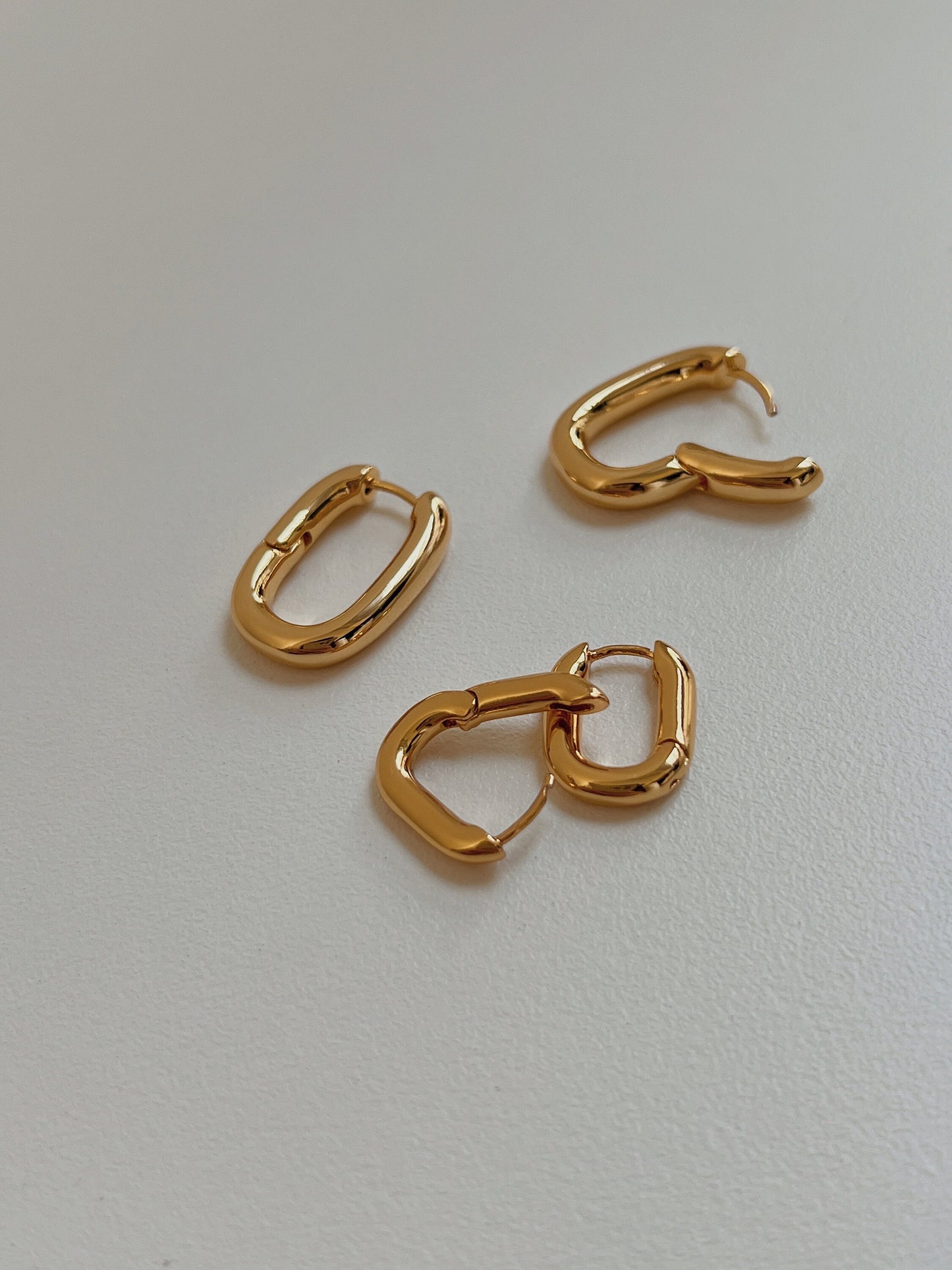 Mini Rectangle Hoop Earrings, 18K Gold Chunky Rectangle Hoops, Statement Rectangular Earrings, Minimalist Thick Oblong Huggie Hoop Earrings