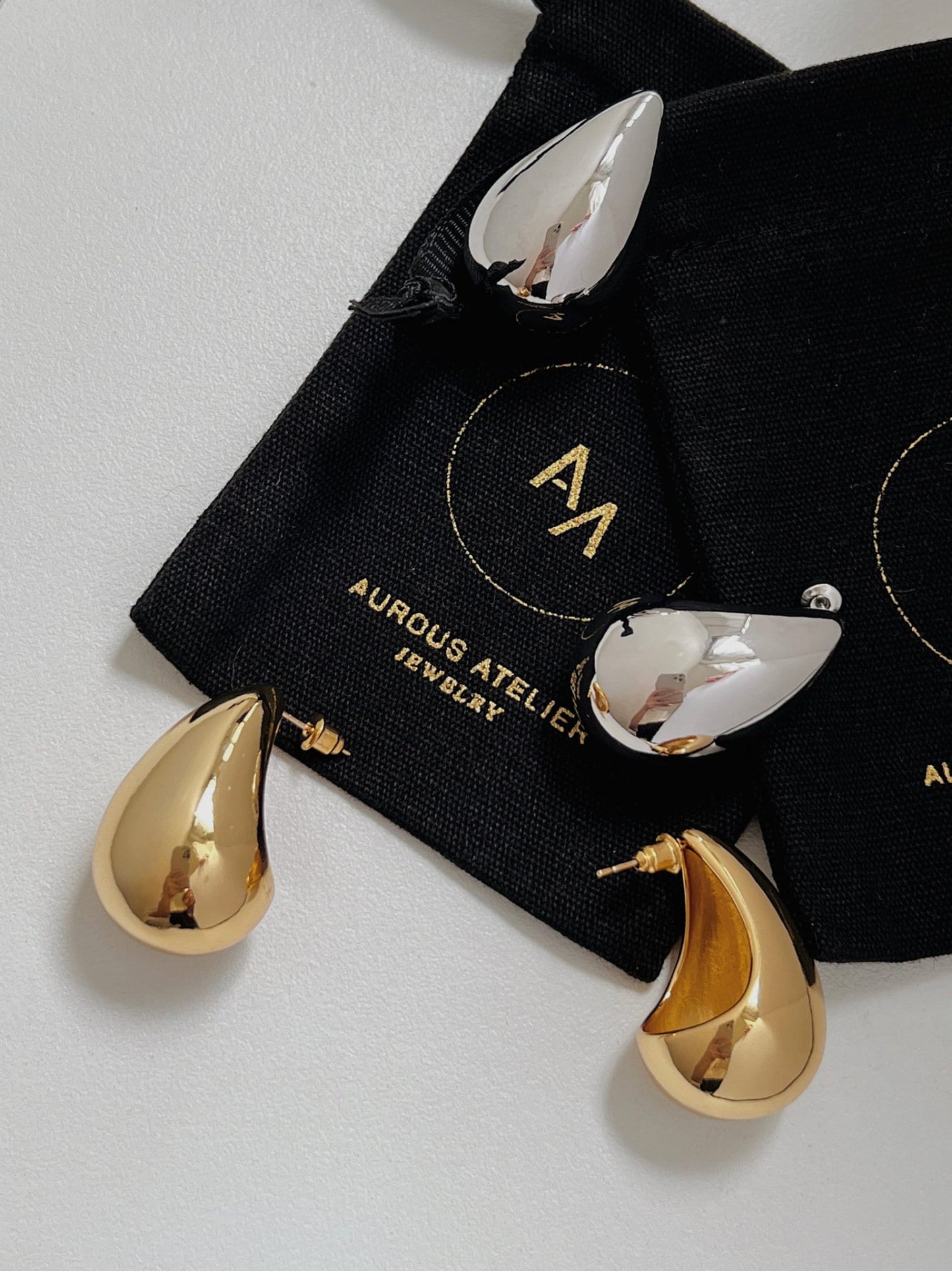 Gold Chunky Tear Drop Dome Stud Earrings, Statement Gold Earrings, Bold Pear Stud Earrings, Water Drop Dome Earrings, Minimal Oversize Studs