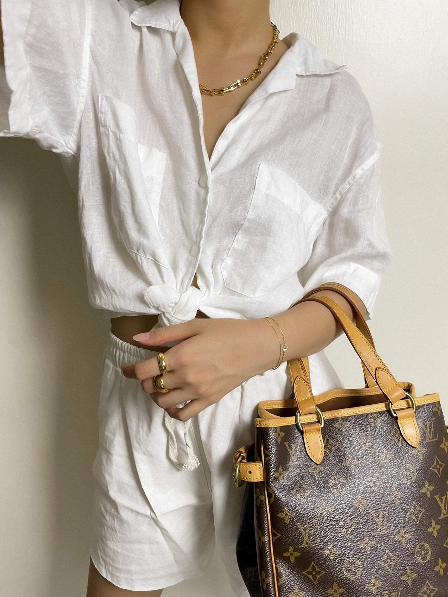 Lifestyle profile of a modern entrepreneur wearing a tarnish resistant gold link chain