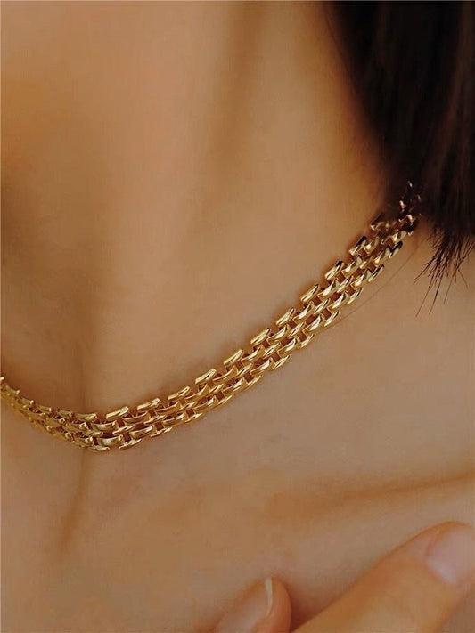Model styling the sean panther link chain necklace